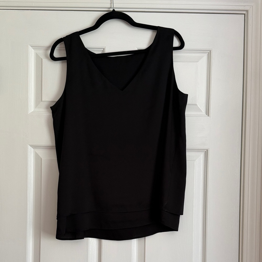Source Unknown Black V-Neck Sleeveless Camisole